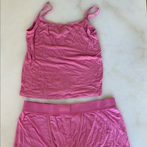 Skims lounge set Pink